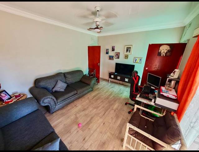 2 BEDROOM HOUSE FOR SALE IN VANDERBIJLPARK CW 6